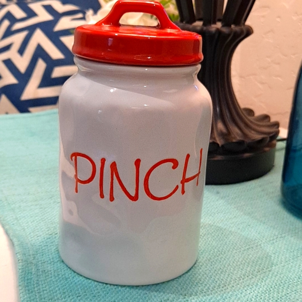 😀3/15.00 Just a Pinch small Ceramic Kitchen Canister